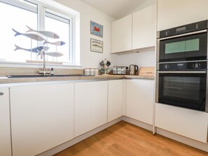 Private kitchen - Sandpiper, Perranporth (Perranporth)