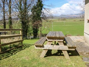 Outdoor dining - Tirionfa: A Gem in Talsarnau (Talsarnau)