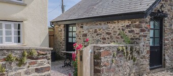 The Old Workshop, Knowstone
