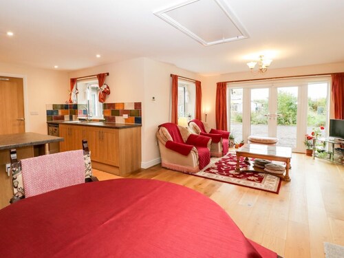 Vine Lodge Charming Retreat in Martock