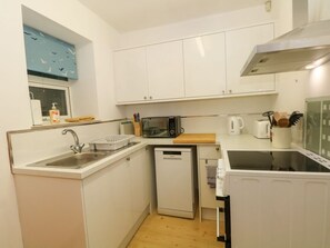 Dishwasher - Holme Cottage, Hebden Bridge (Hebden Bridge)