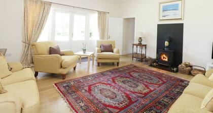 Bannatyne Lodge, Newtyle