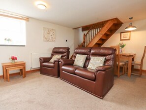 Living area - Garreg Wen Isaf Bach, Penygroes (Penygroes)