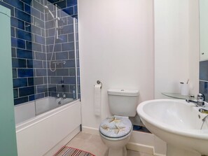 Shower - 4 Oceanside Apartments, Ilfracombe (Ilfracombe)