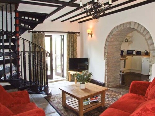 The Cottage, Peak Forest