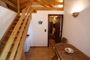 Interior - Ontas by Praxithea Traditional Home  (Apokoronas)