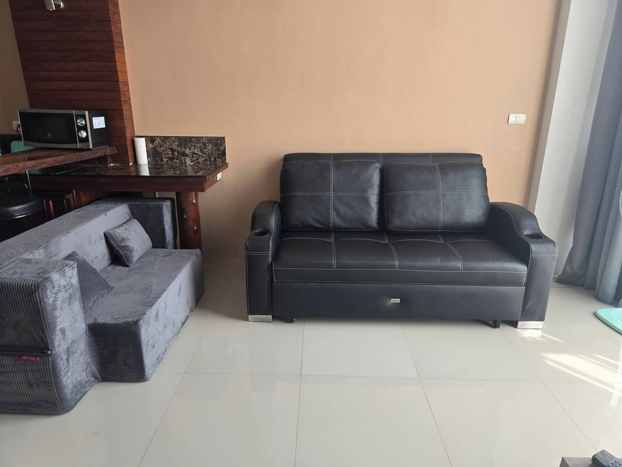 Room, 1 Bedroom, Accessible | Living room