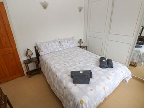 Room - The Pirate: Coastal Retreat Amroth (Narberth)