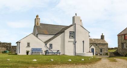 Ty Fferm Bodlasan, Llanfachraeth