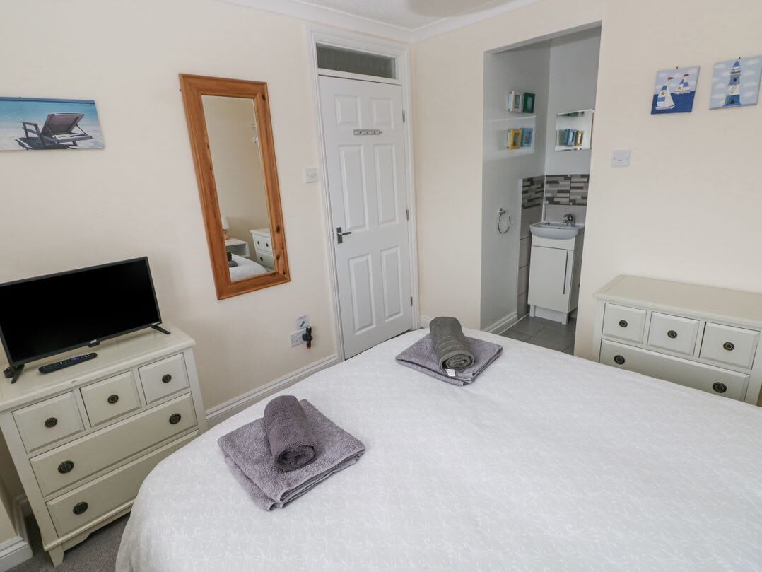 3 bedrooms, WiFi