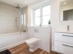 Shower - Chynoweth House, Cubert, 4bed. (Newquay)