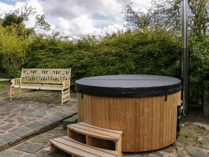 Terrace/patio - Eden Vale, Broughton-In-Furness (Broughton-in-Furness)