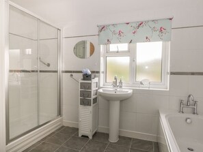 Shower - Humble Bee Cottage, Hunmanby (United Kingdom)