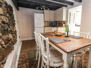 Dining - Capel Cottage, Capelulo (Penmaenmawr)