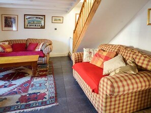 Living area - Milk Wood Cottage, Laugharne (Carmarthen)