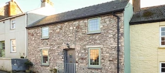 Milk Wood Cottage, Laugharne