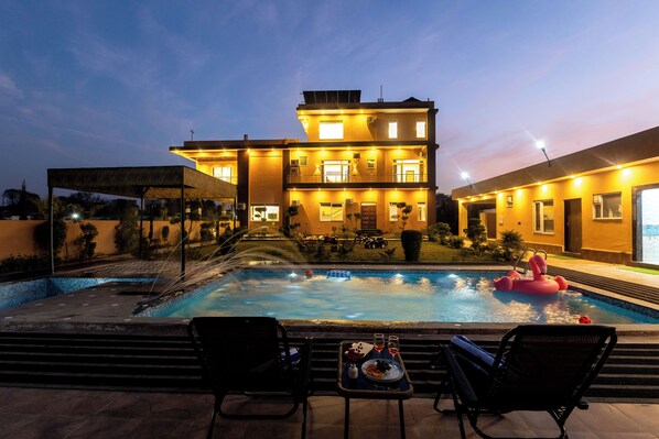 Outdoor pool