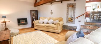 Dovecote Field House Farm, Collingham