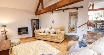 Dovecote Field House Farm, Collingham