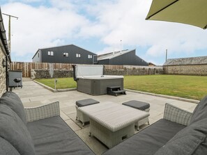Terrace/patio - The Byre is in St Brides Major (Bridgend)