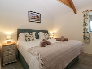 Room - The Byre is in St Brides Major (Bridgend)