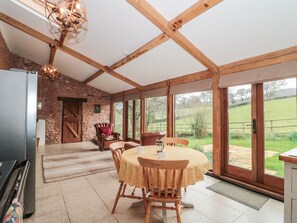 Interior - The Barn, Spaxton Retreat (Bridgwater)