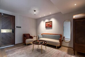 Familien-Suite, Stadtblick | Wohnbereich