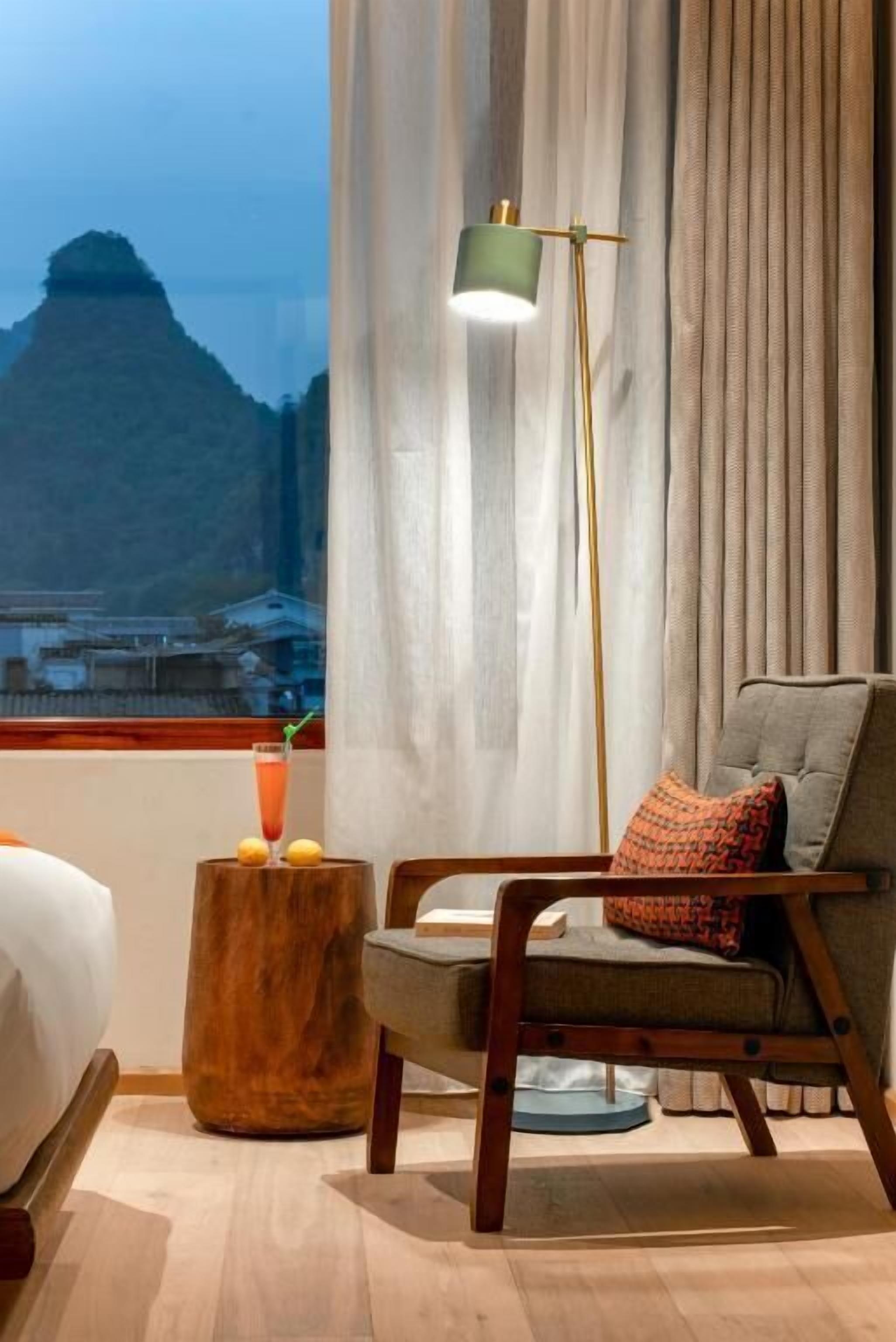 Classic Twin Room, City View