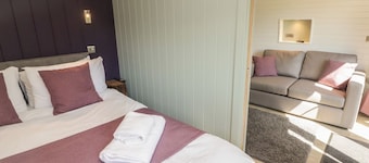 The Hazel Hobbit Pod, Cowbridge