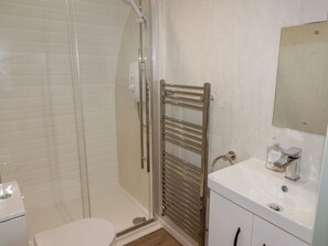 Shower - The Hazel Hobbit Pod, Cowbridge (Cowbridge)