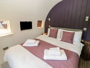 WiFi - The Hazel Hobbit Pod, Cowbridge (Cowbridge)