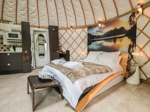 Room - Island Yurt, Beckford (Tewkesbury)