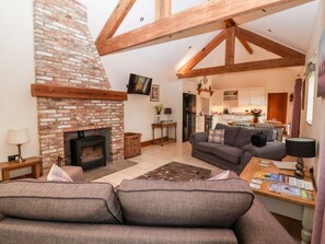Fireplace - Mistal Cottage, Husthwaite (York)