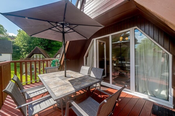 Outdoor dining - Brookside, Gunnislake (Callington)