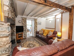Fireplace - Charming Dolfor Retreat in Nefyn (Pwllheli)