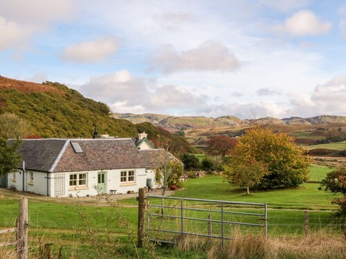Mullach: A Serene Retreat in Ardfern