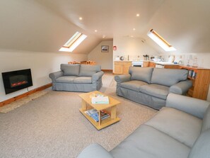 Living area - Wallace, Kinloch Rannoch (Pitlochry)