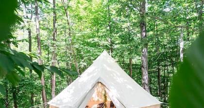 Romantic Oasis: Luxury Glamping Retreat in the Heart of Ontario's Natural Beauty