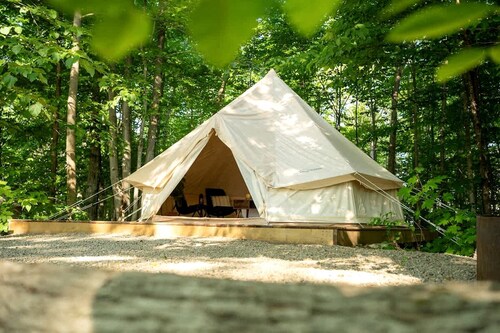 Tranquil Forest Oasis: Fabulous Bell Tent for Two near Tobermory, Canada