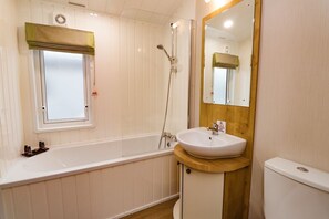 Bathroom - Lodge BR56 at Pevensey Bay, Pevensey Bay (Pevensey Bay)