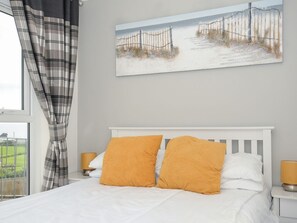 Room - Shells Cottage, Looe (Looe)