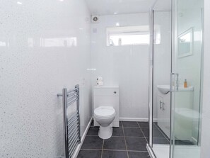Shower - Shells Cottage, Looe (Looe)