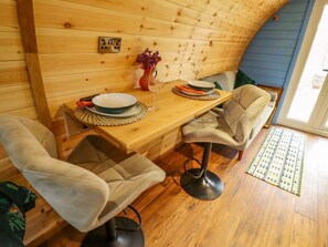 Dining - Hobhole, in Keal Cotes, 1-bed. (Spilsby)