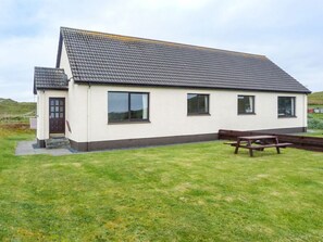 Exterior - 1 Bayview Bungalow, Poolewe (Achnasheen)