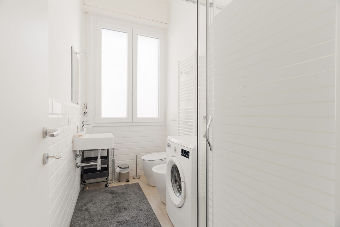 Dusche, Bidet, Handtücher
