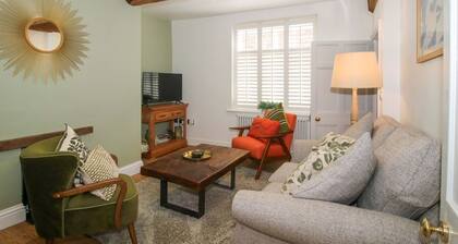 Raven Lane Retreat, Ludlow