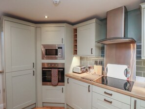 Dishwasher - Secret Garden (2 bedrooms), Bridlington (Bridlington)
