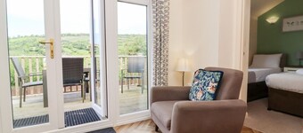 14 Manleigh Park, Combe Martin