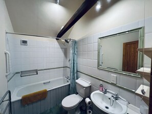 Shower - Little Owl Cottage, Westleton (Saxmundham)