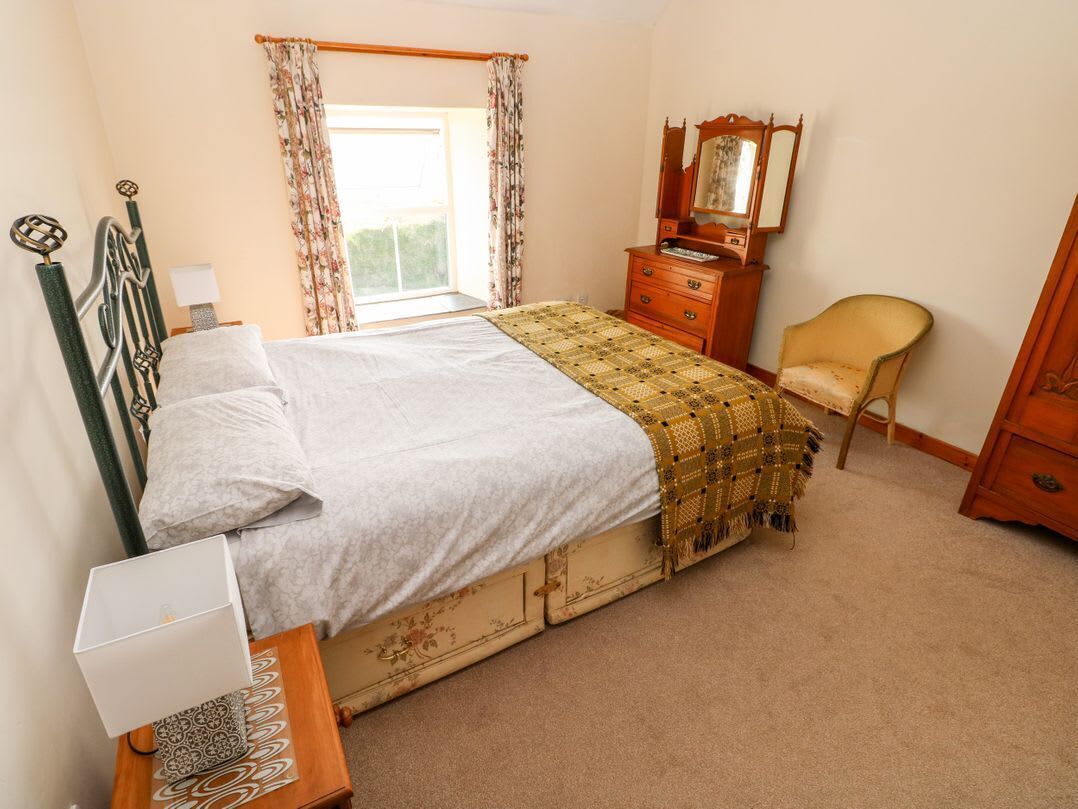 4 bedrooms, WiFi